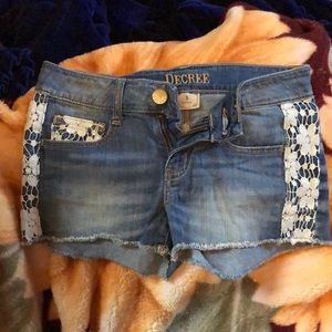 Decree size 5 shorts